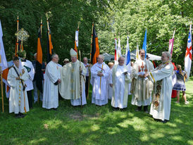 Festgottesdienst zum 1.000 Todestag des Heiligen Heimerads auf dem Hasunger Berg (Foto: Karl-Franz Thiede)